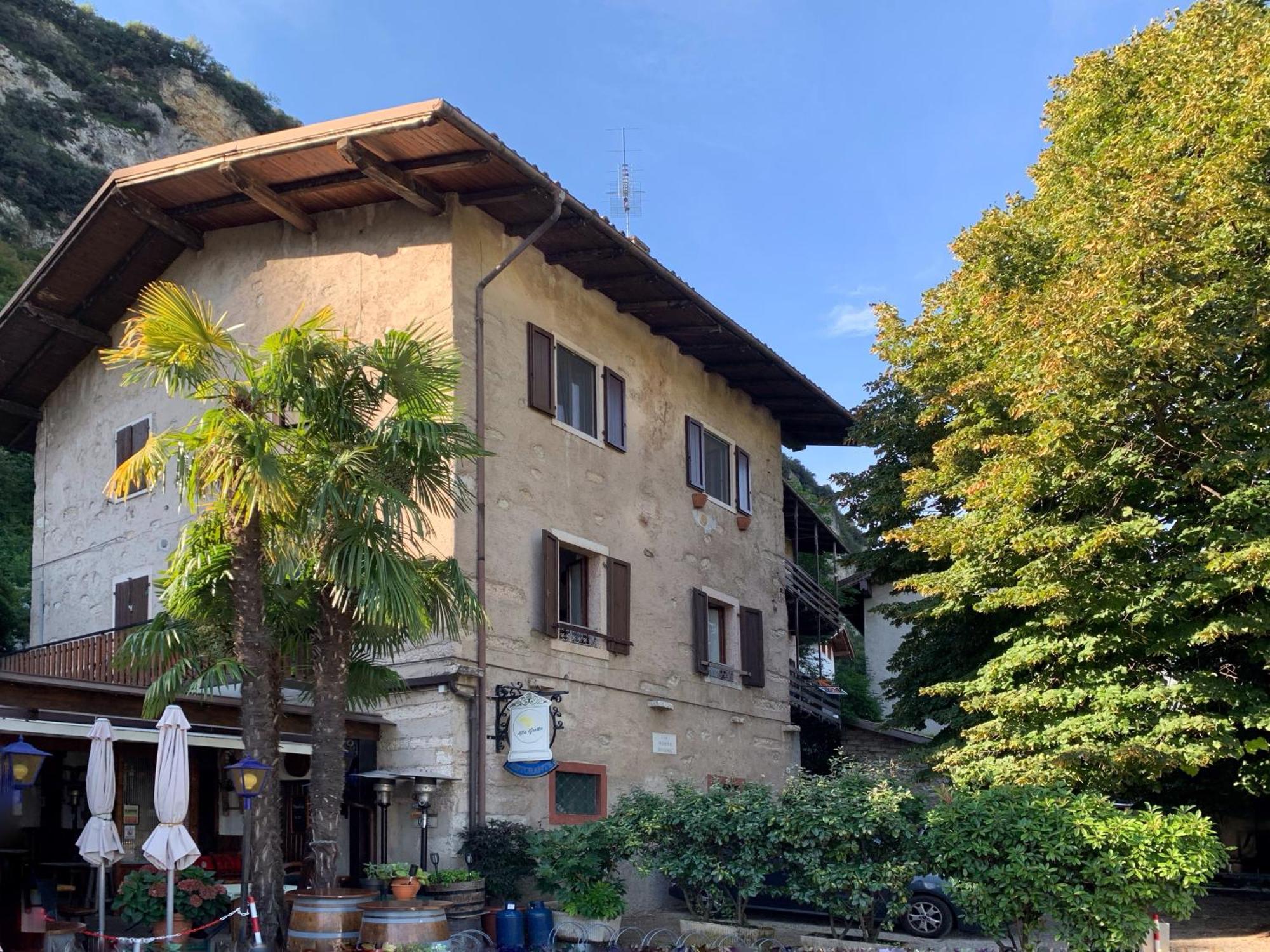 G-House Modernes Apartment Mit Tollem Ausblick Riva del Garda Extérieur photo